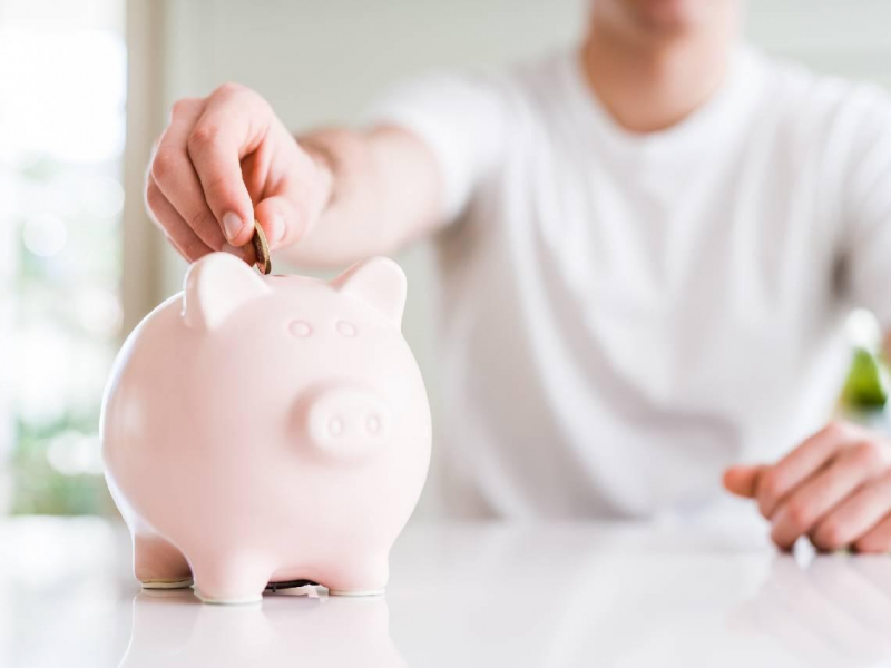 薪水28K怎麼投資？他從合庫金、0050起家...月存8000元，5年就能滾出200萬！3招加速財富翻倍